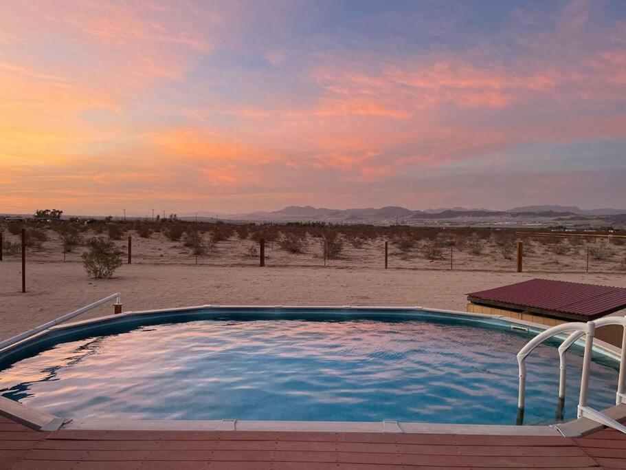 Sun Runner - Serene Desert Home W/Pool & Hot Tub Twentynine Palms Exterior photo